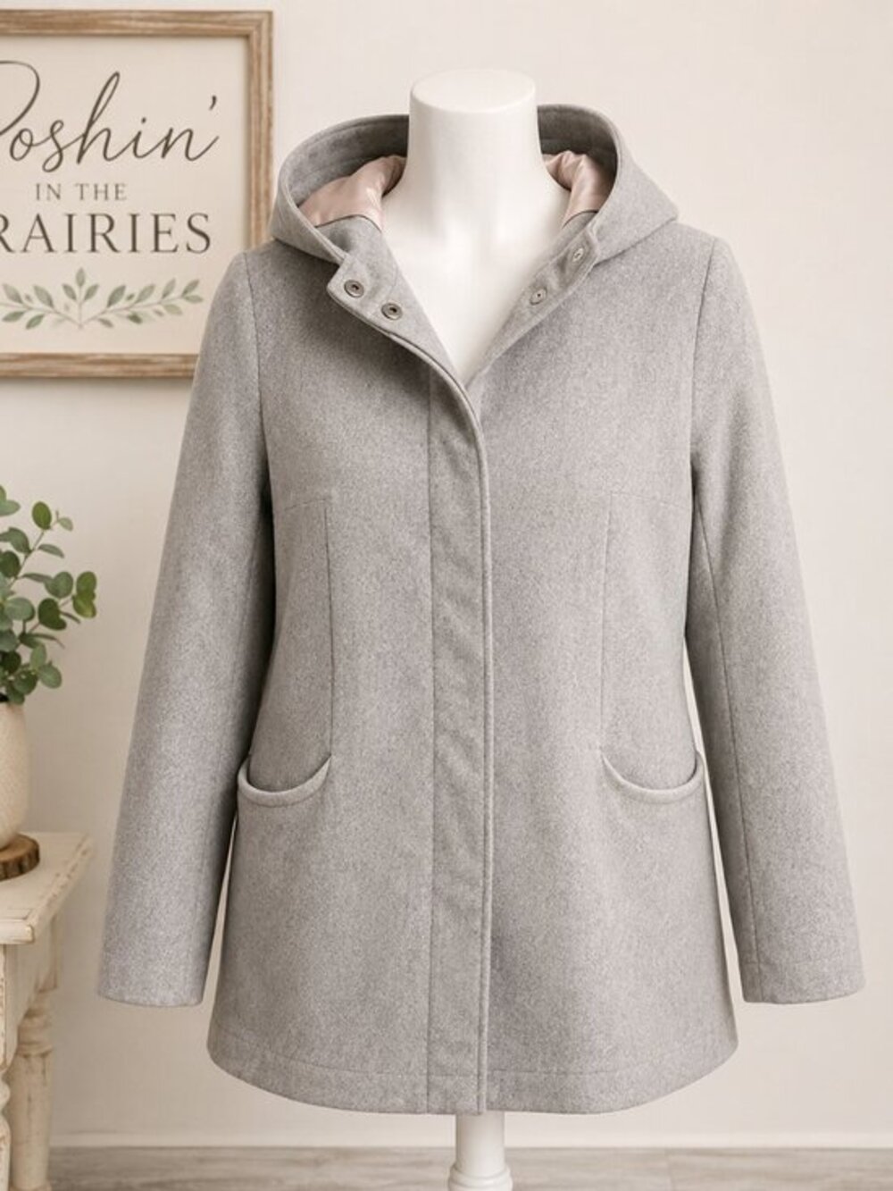 ✨ Reitmans Grey Wool Blend Coat w/ Rose Gold Satin Lining Size L ✨